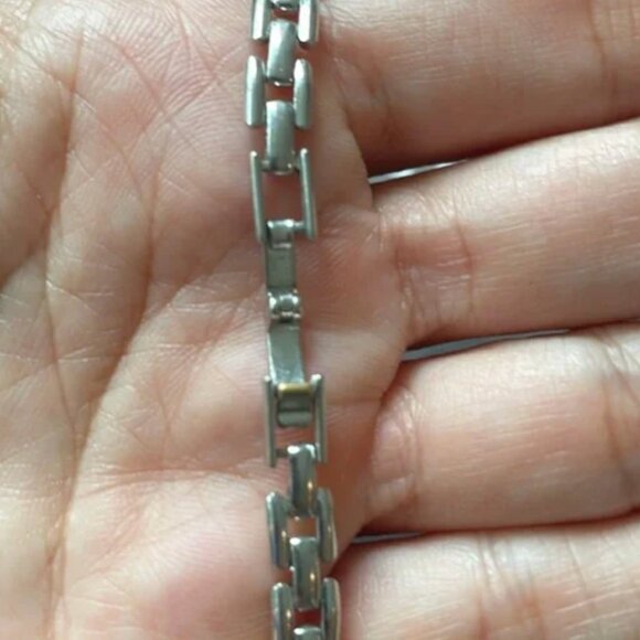 Free with Purchase - Picture 3 of 14